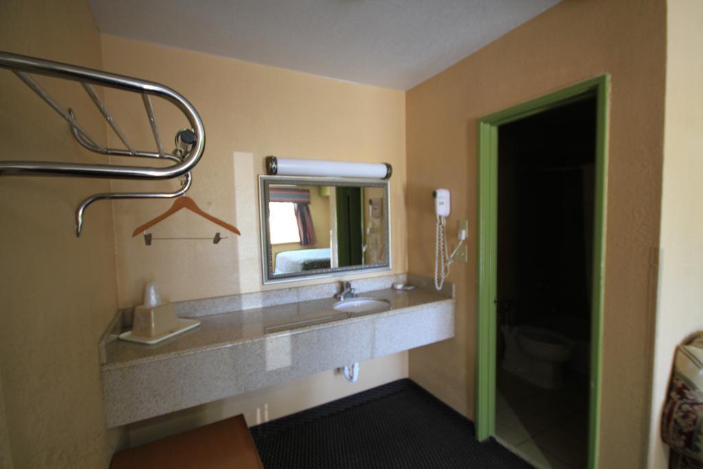 Holiday Terrace Motel Х'юстон Екстер'єр фото